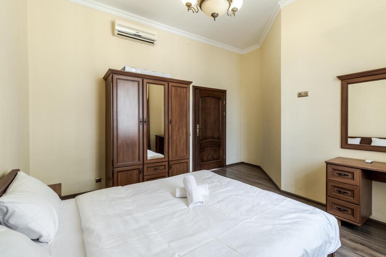 Fedorova Apartment ลวีฟ ภายนอก รูปภาพ