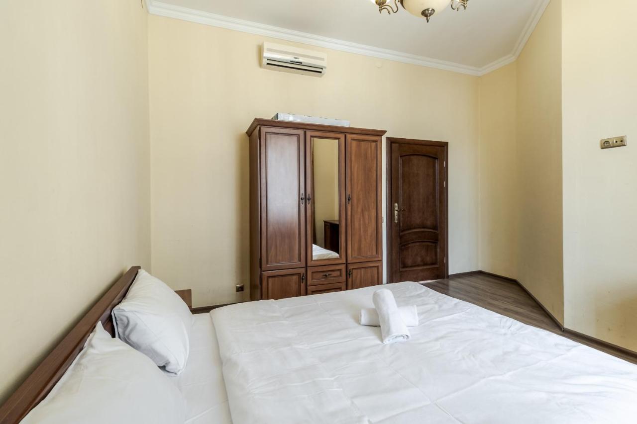 Fedorova Apartment ลวีฟ ภายนอก รูปภาพ
