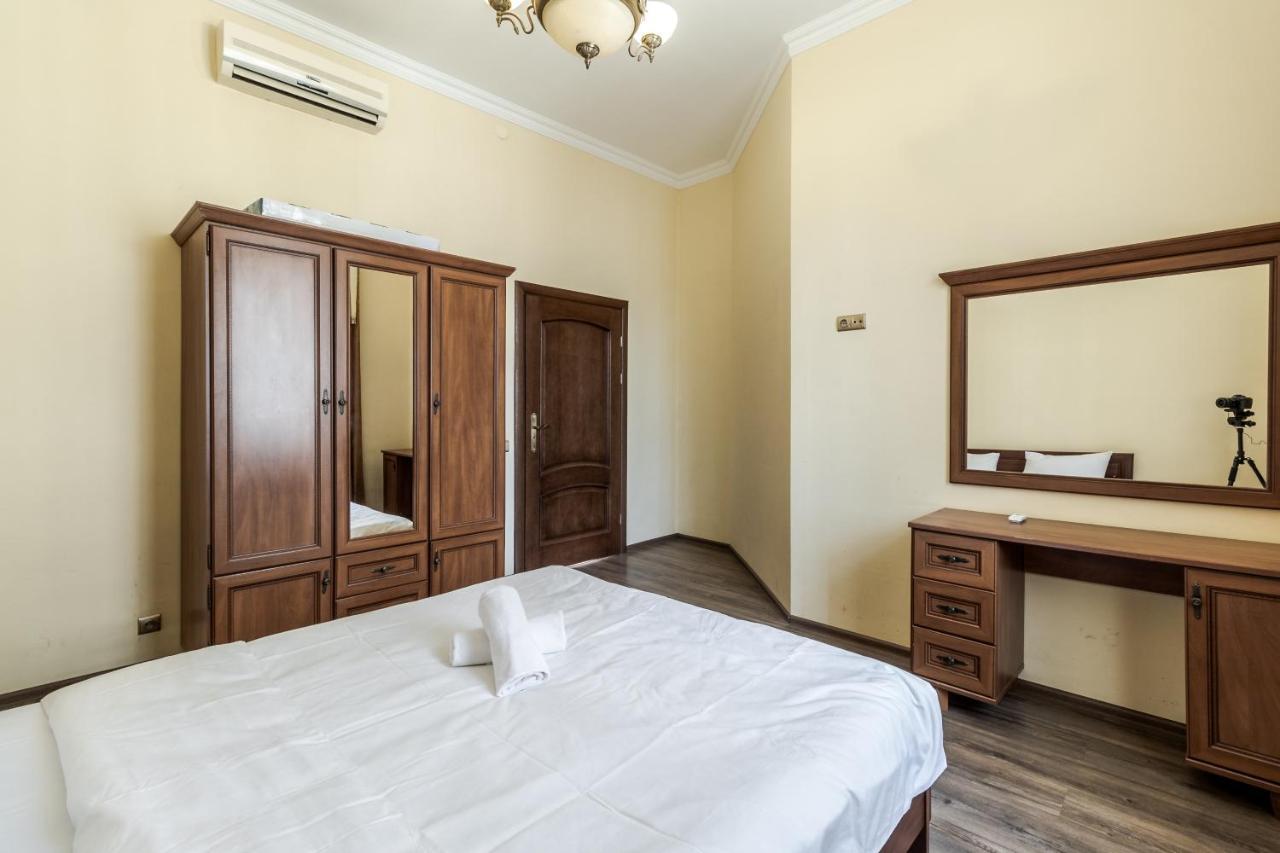 Fedorova Apartment ลวีฟ ภายนอก รูปภาพ