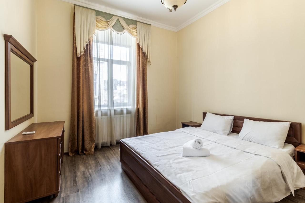 Fedorova Apartment ลวีฟ ภายนอก รูปภาพ