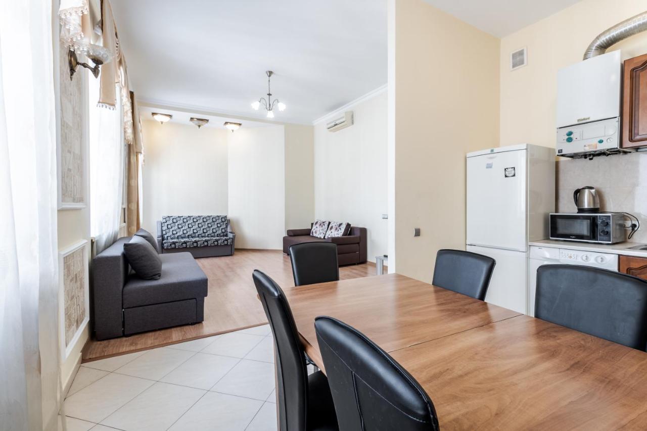 Fedorova Apartment ลวีฟ ภายนอก รูปภาพ