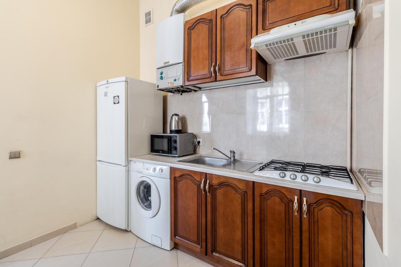 Fedorova Apartment ลวีฟ ภายนอก รูปภาพ