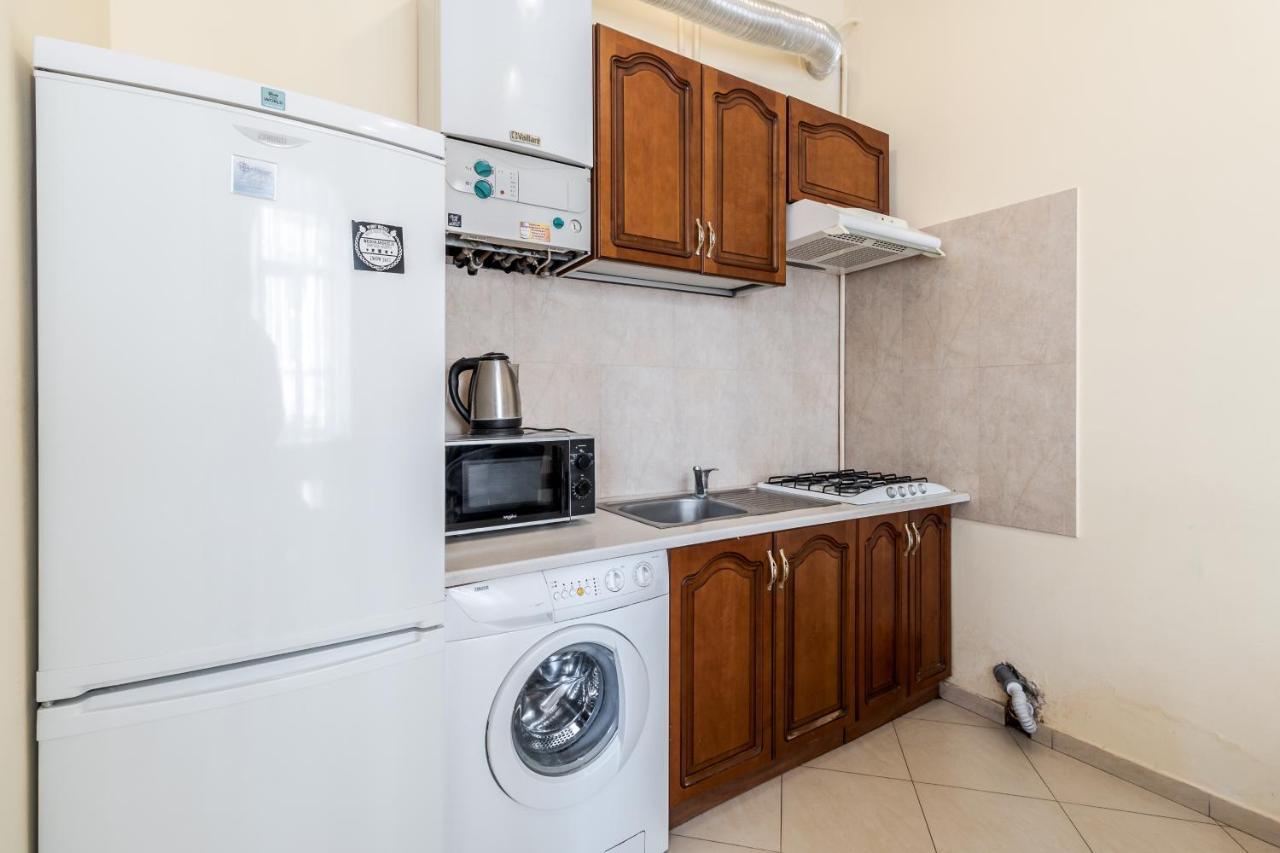 Fedorova Apartment ลวีฟ ภายนอก รูปภาพ