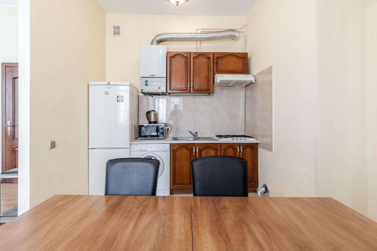 Fedorova Apartment ลวีฟ ภายนอก รูปภาพ