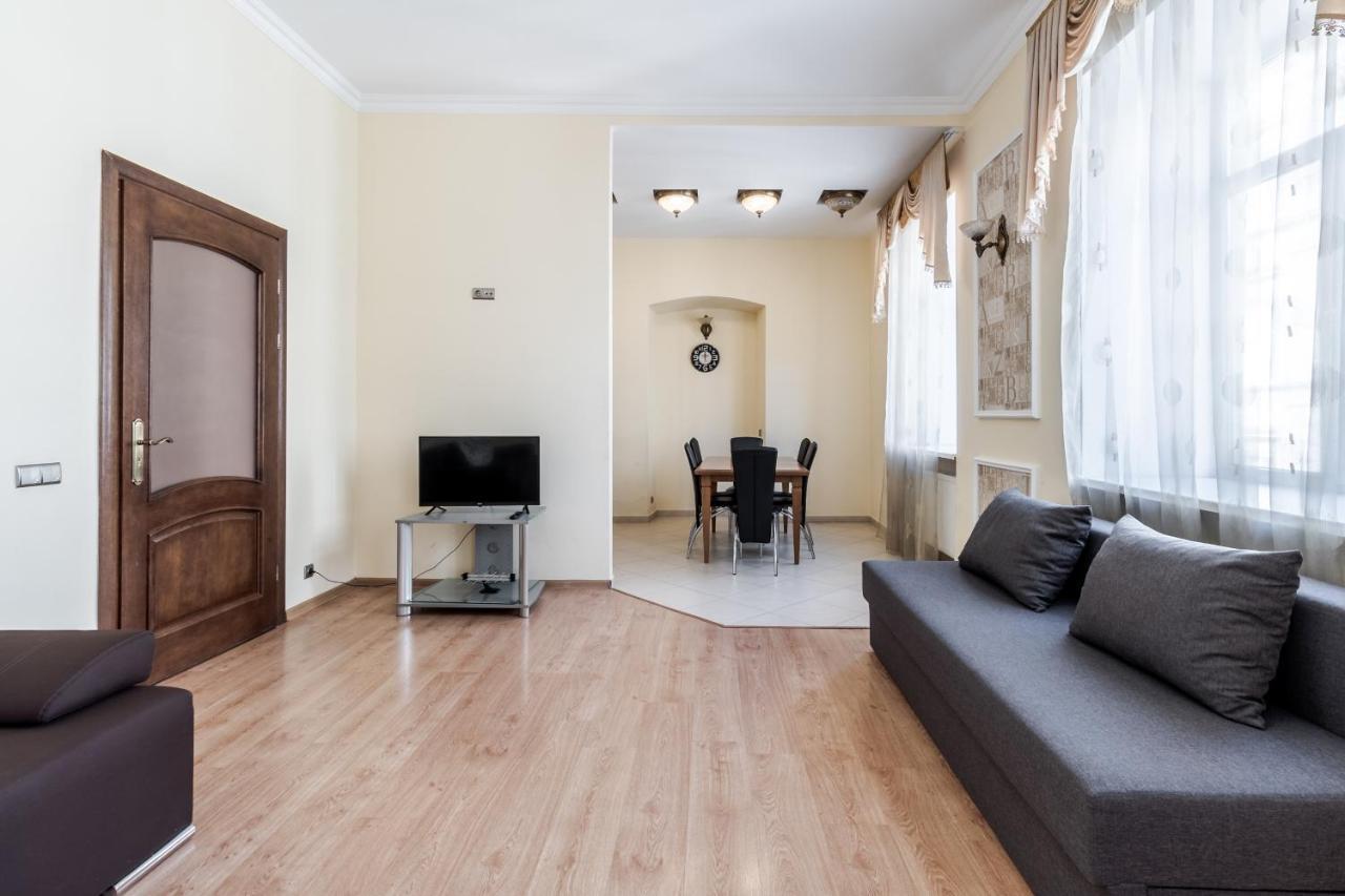 Fedorova Apartment ลวีฟ ภายนอก รูปภาพ